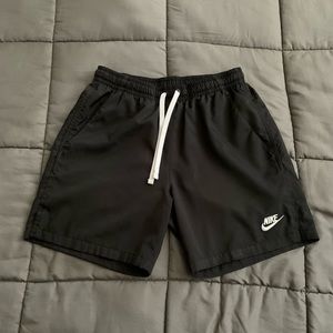 Nike Woven Shorts (men’s S)